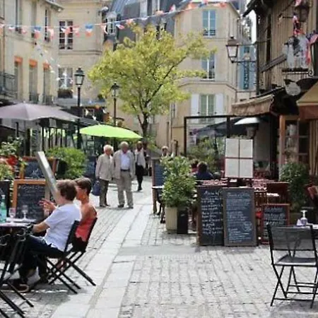 Luckey Homes - Boulevard General Vanier Apartment Caen